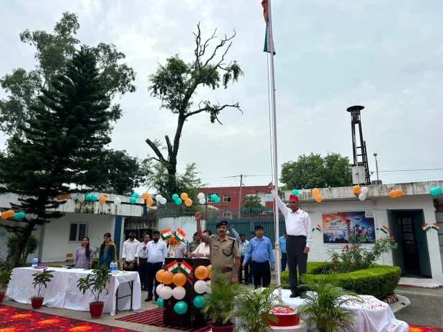 A day to celebrate India, together. 🇮🇳

Our teams across Ester came together this Independence Day to celebrate the spirit of our nation and the people who help us keep moving forward every day.

Here are a few glimpses from the celebrations across our manufacturing units.

#IndependenceDay #EsterIndustries #TeamEster #India #Celebrations